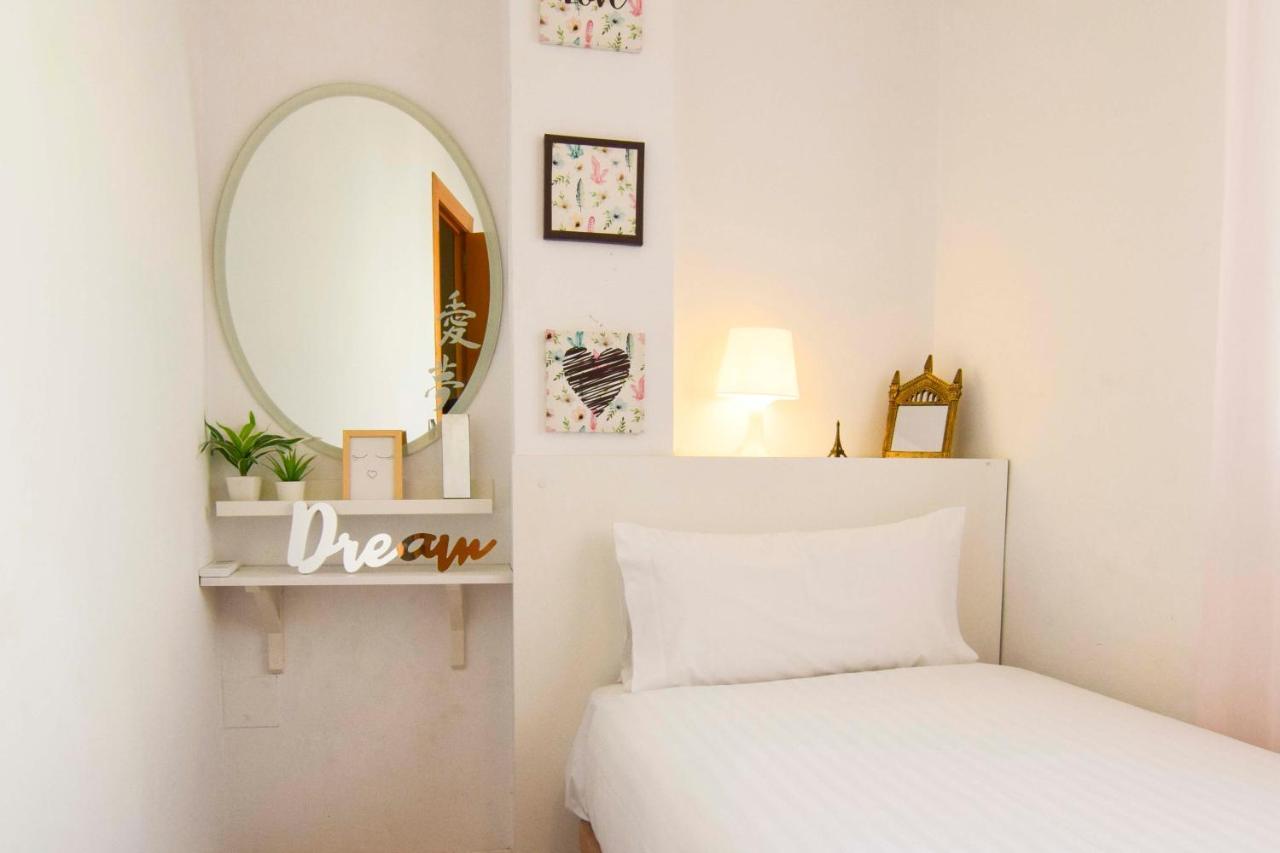 Letmalaga Banos Del Carmen One Apartment Luaran gambar