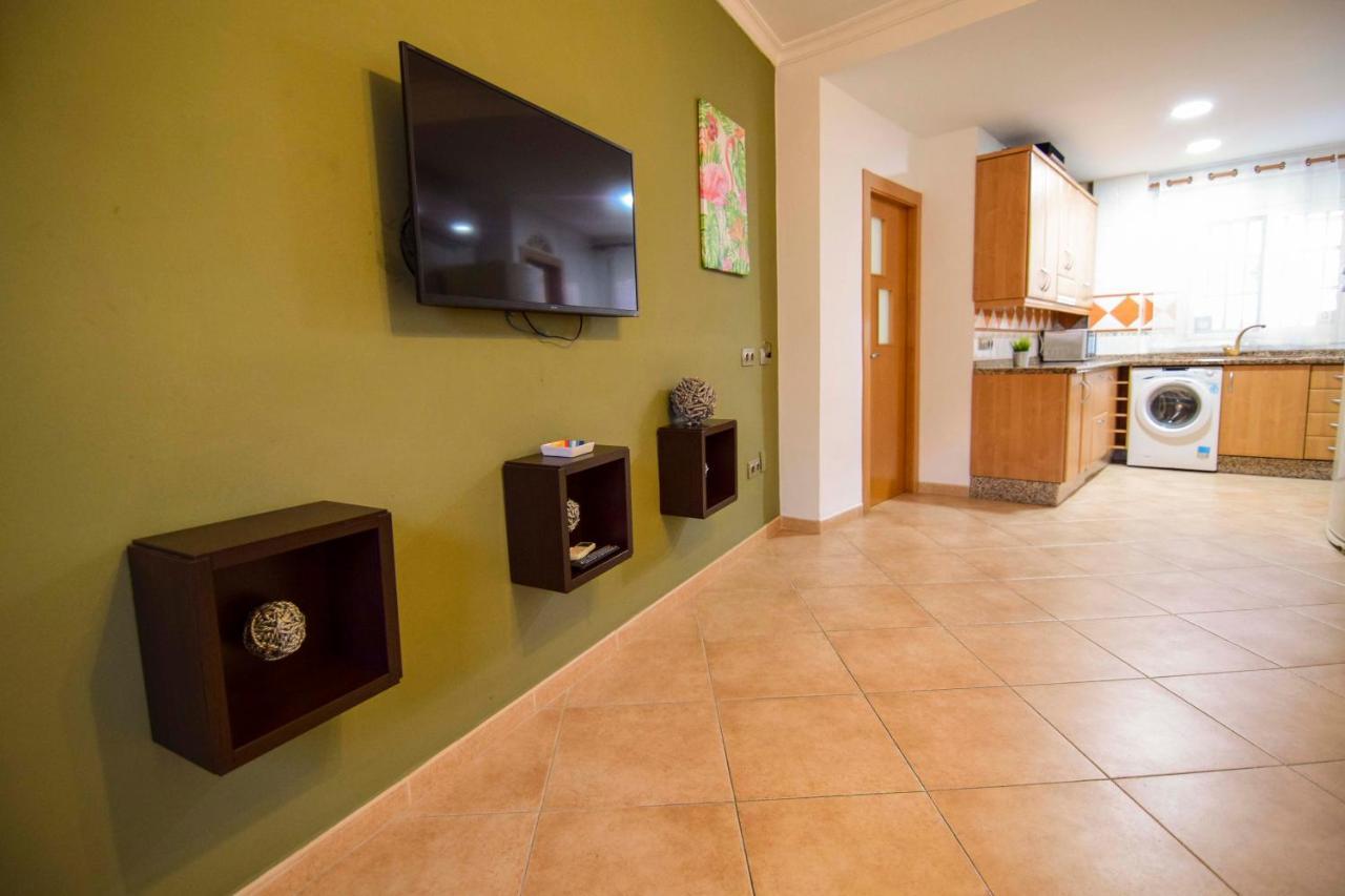 Letmalaga Banos Del Carmen One Apartment Luaran gambar